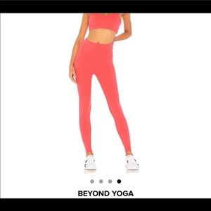 EUC Beyond Yoga Midi 7/8 Legging in Coral Size Lrg